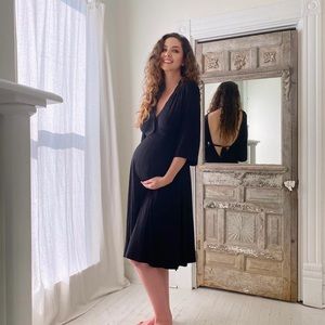 LILA LABOR & POSTPARTUM GOWN IN BLACK